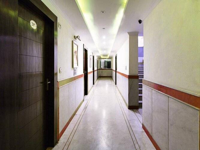 La Sapphire Hotel