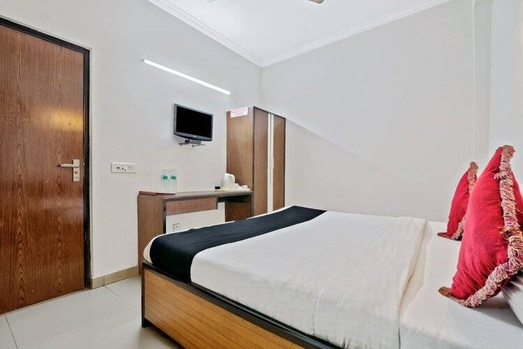 La Sapphire Hotel