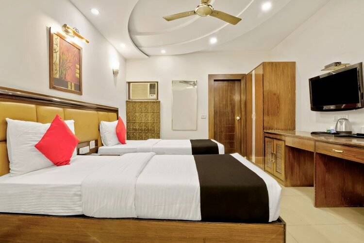 La Sapphire Hotel
