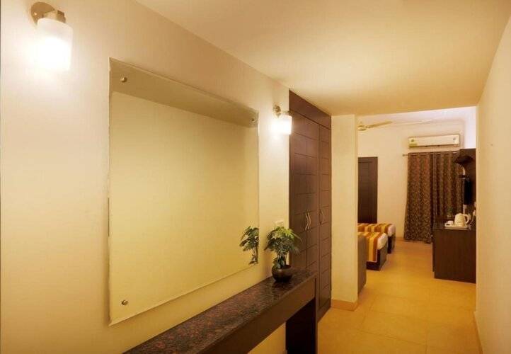 La Sapphire Hotel