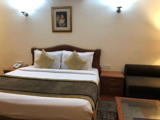 The Bmk Hotel