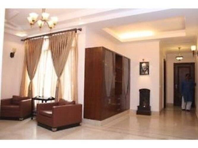 The Bmk Hotel