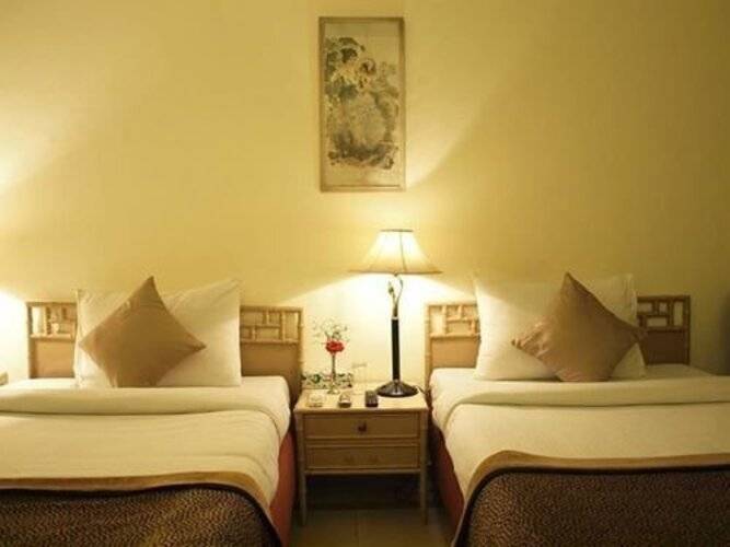 The Bmk Hotel