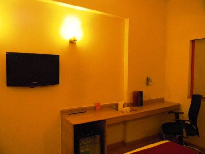 Red Fox Hotel East Delhi