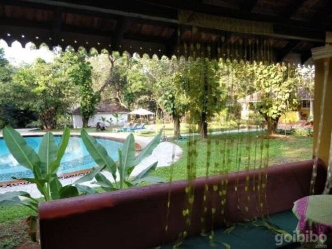 Granpa's Inn Hotel Bougainvillea