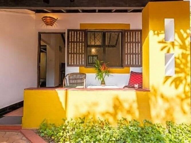 Granpa's Inn Hotel Bougainvillea