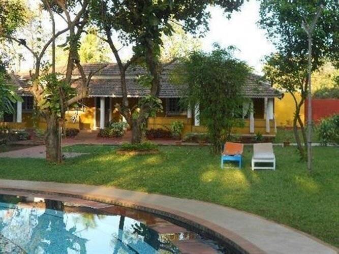 Granpa's Inn Hotel Bougainvillea