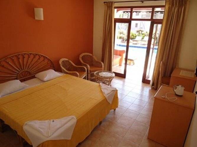 Kingstork Beach Resort