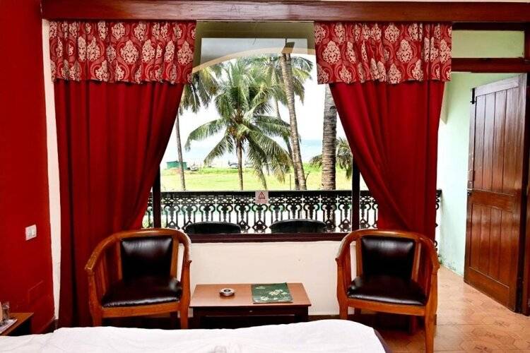 Swim Sea Beach Resort