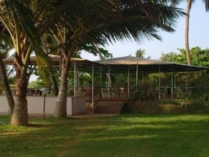 Swim Sea Beach Resort