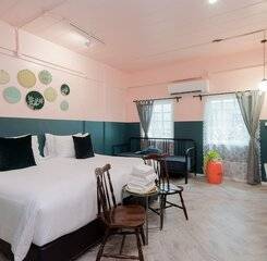 $item['hotel']['name']