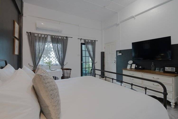 Blu Monkey Boutique Phuket Town