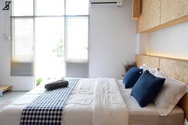 Hugger Guest House
