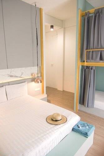 Hugger Guest House