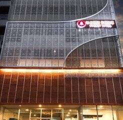 $item['hotel']['name']