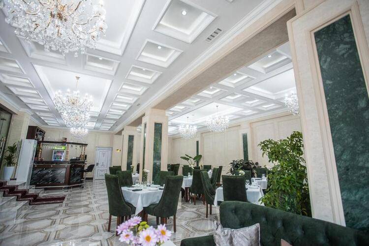 Arhan Palace