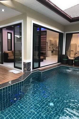 Aonang Oscar Pool Villas