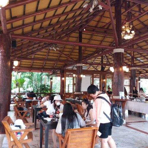 Diamond Beach Resort