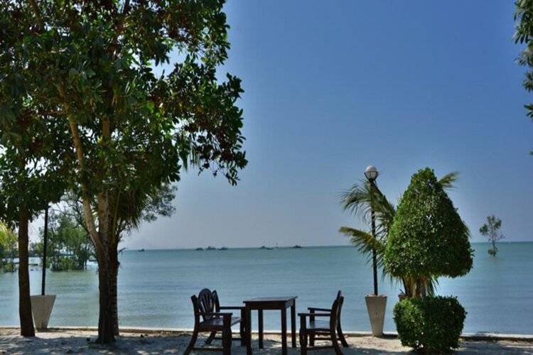 Diamond Beach Resort
