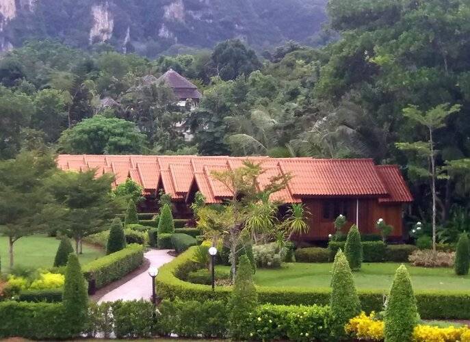 Diamond Beach Resort
