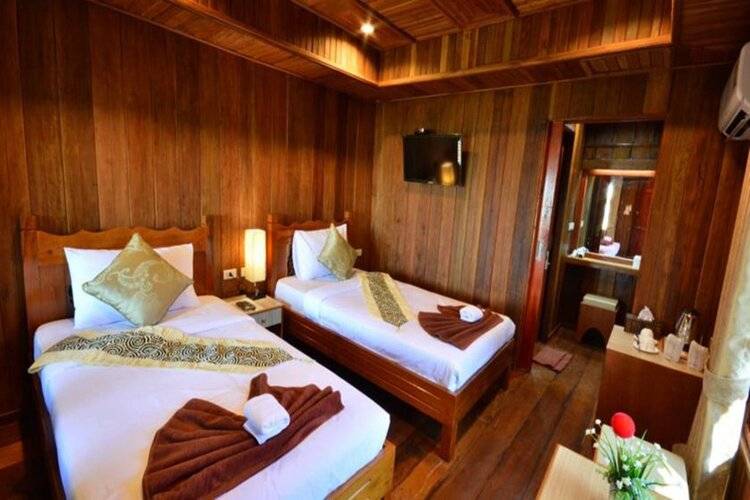 Diamond Beach Resort