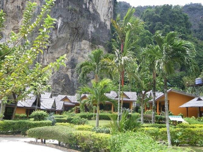 Diamond Cave Resort
