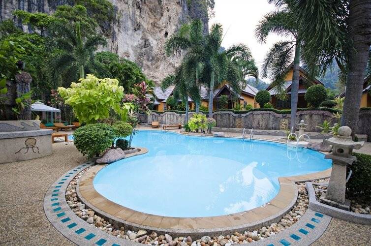 Diamond Cave Resort