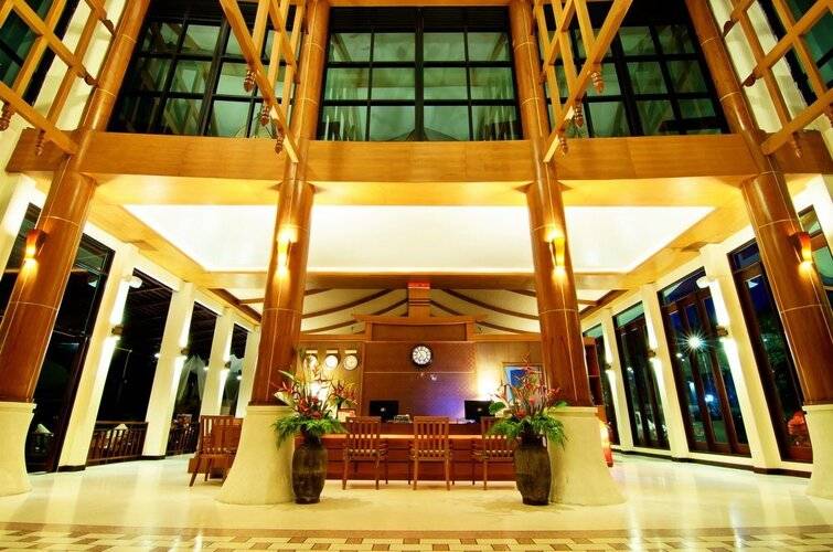 Курортный Отель Aonang Phu Petra Resort