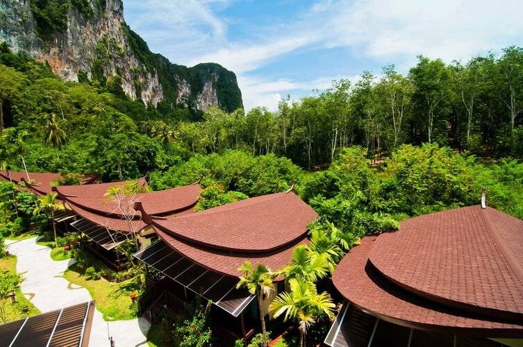 Курортный Отель Aonang Phu Petra Resort