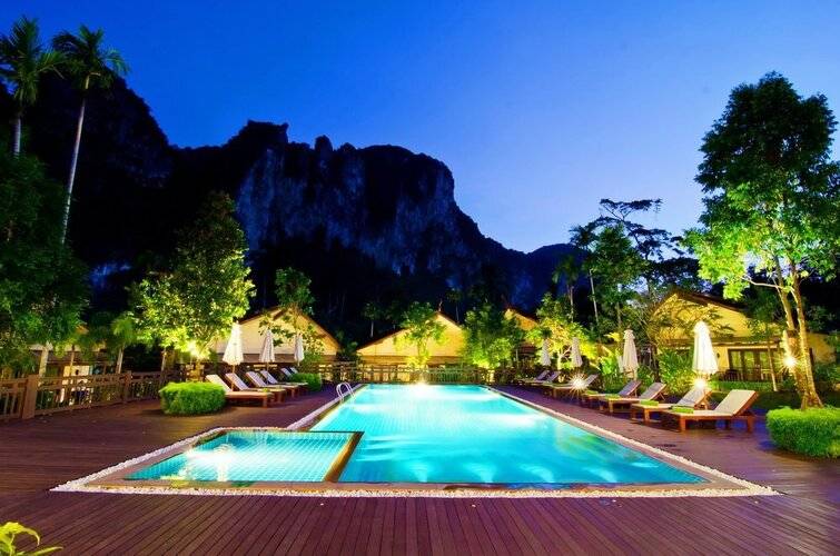 Курортный Отель Aonang Phu Petra Resort
