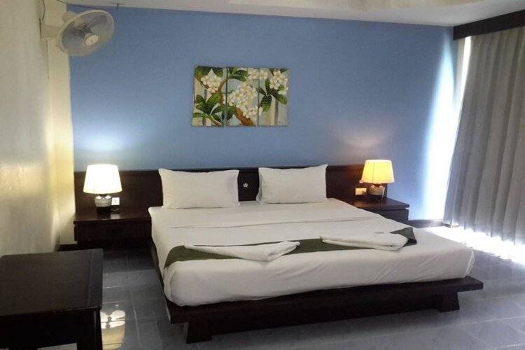 J Hotel
