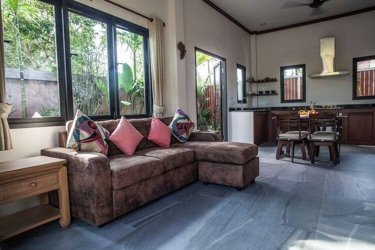 Baan Pinya Executive Bungalow