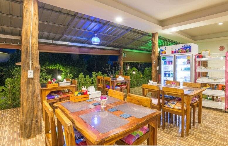 Pinthong Aonang Villa