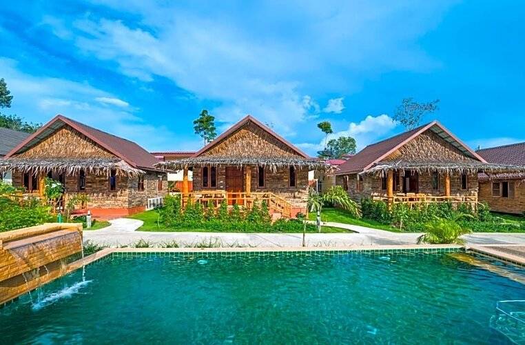 Pinthong Aonang Villa