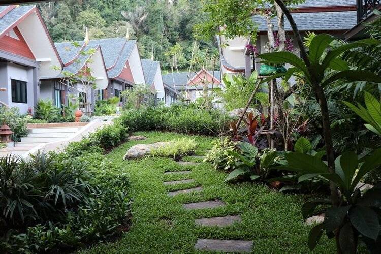 The Scene Cliff View Villas