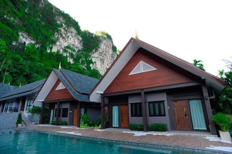 The Scene Cliff View Villas