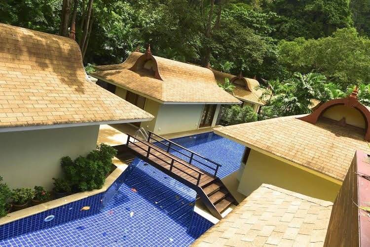 Villa Macaque And Villa Languor