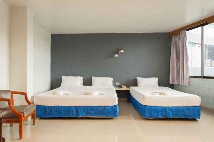 City Hotel