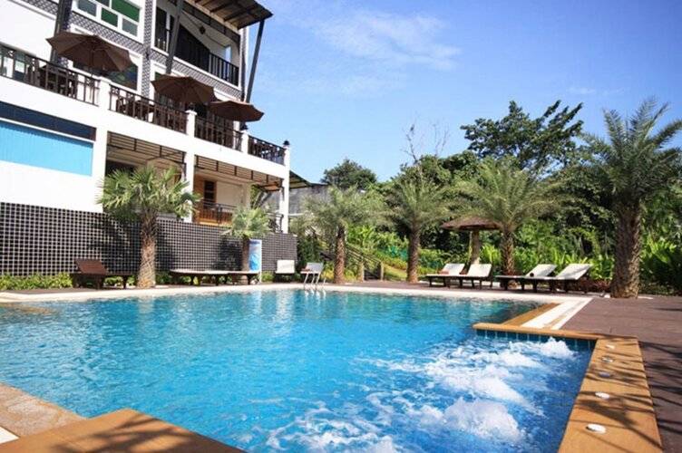 Dee Andaman Hotel