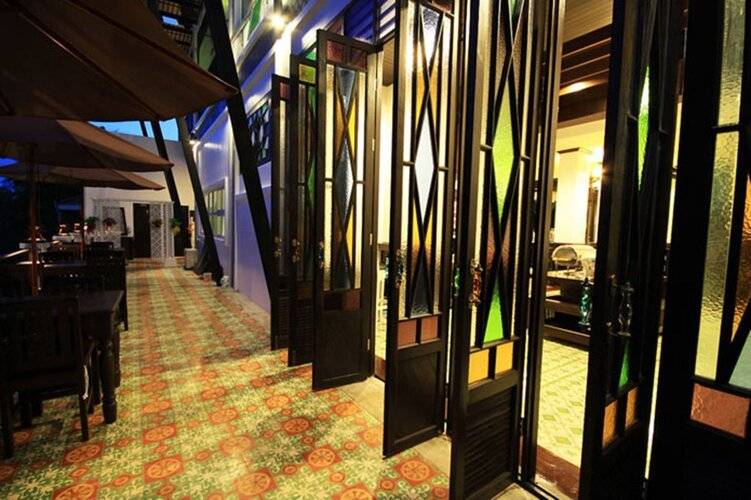 Dee Andaman Hotel