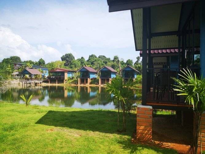 Baannai Lakeview Resort