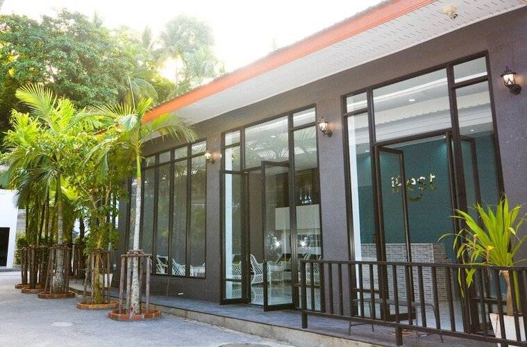Irest Ao Nang Seafront