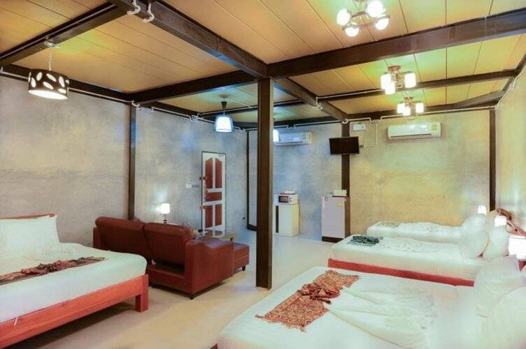 Riverpool Resort