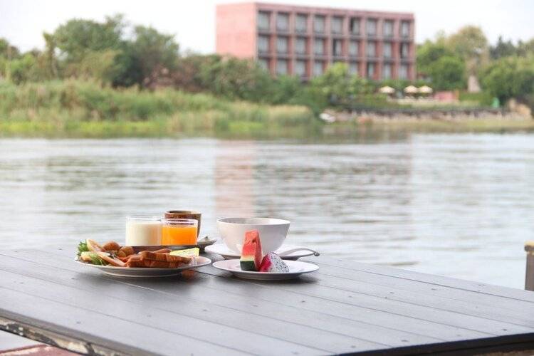 Riverpool Resort
