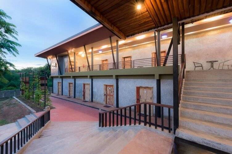 Riverpool Resort