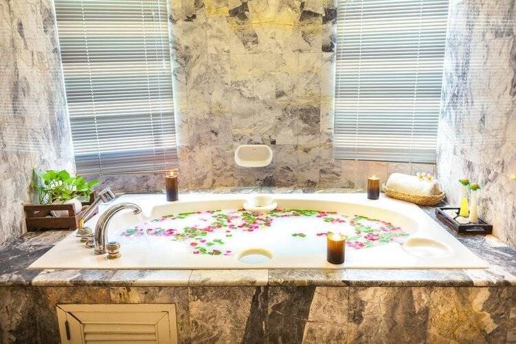 Royal Riverkwai Resort & Spa