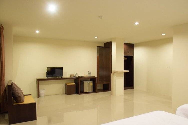 Peak Boutique City Hotel