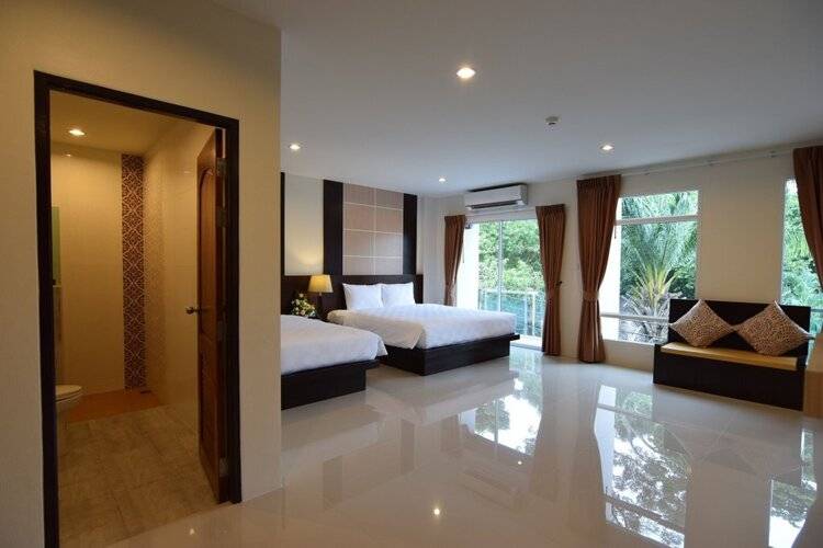 Peak Boutique City Hotel