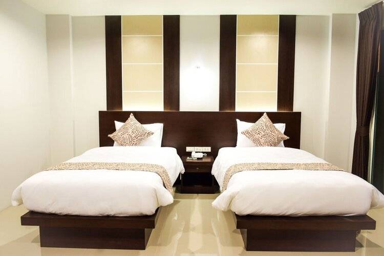 Peak Boutique City Hotel