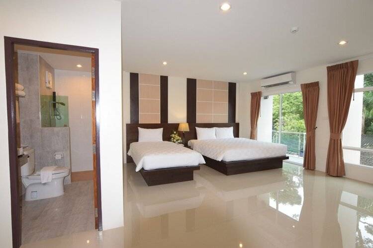 Peak Boutique City Hotel